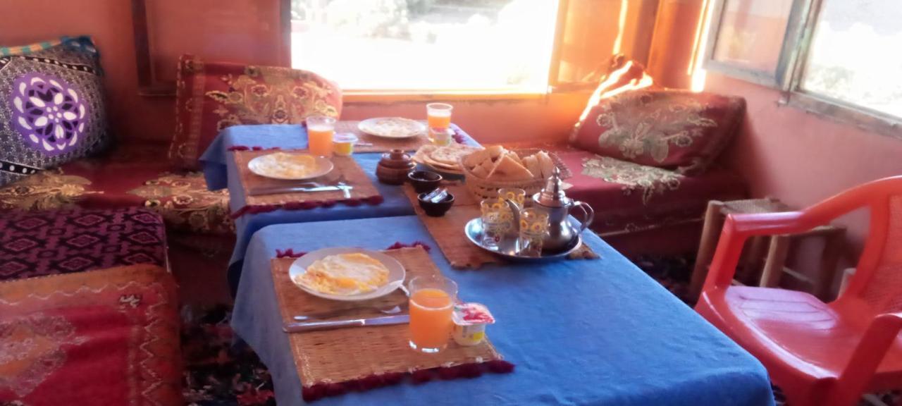Dar Zara Otel Tiourjdal Dış mekan fotoğraf